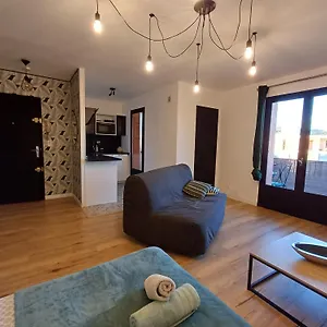 apt-studio-tres-agreable-avec-balcon-et-wi-fi.fr-provencehotel.com/